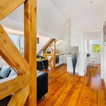 Whome | Premium River View Appartement *