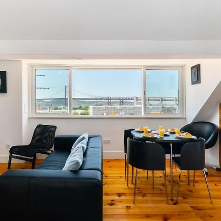 Whome | Premium River View Lisboa