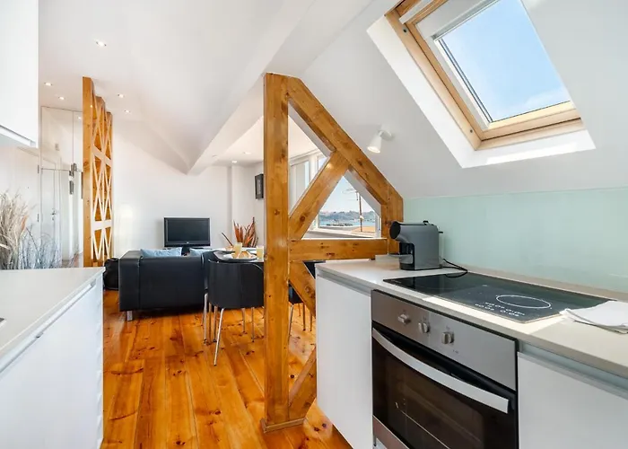 Whome | Premium River View Apartment Lissabon