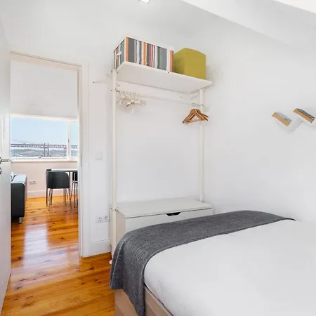 Whome | Premium River View Lisboa