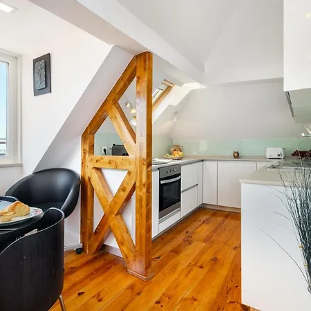 Whome | Premium River View * Lisbon